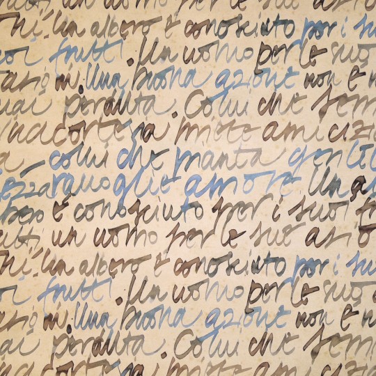 Papier tassotti motifs calligraphie moderne bleu, gris et prune 50x70cm 501