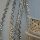 Ruban tissu le ml galon dentelé argent 8mm