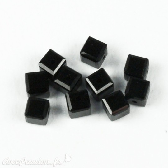 Perles Swaroski cube noir 4 mm Perles Swaroski cube noir 4 mm