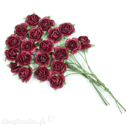 Mini roses déco fleurs en papier bordeaux Mini roses déco fleurs en papier bordeaux