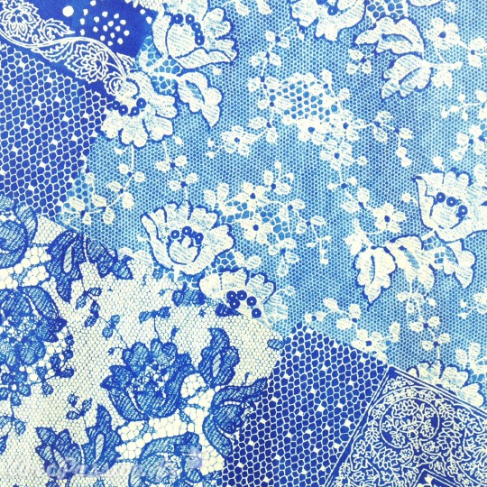 Feuilles décopatch motifs dentelle bleu et blanche Feuilles décopatch motifs dentelle bleu et blanche