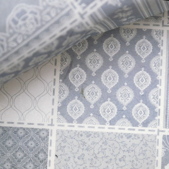 Papier murier silk blanc motifs bleus Papier murier silk blanc motifs bleus