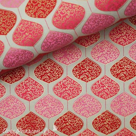 Papier indien pendule doré sur rouge et rose