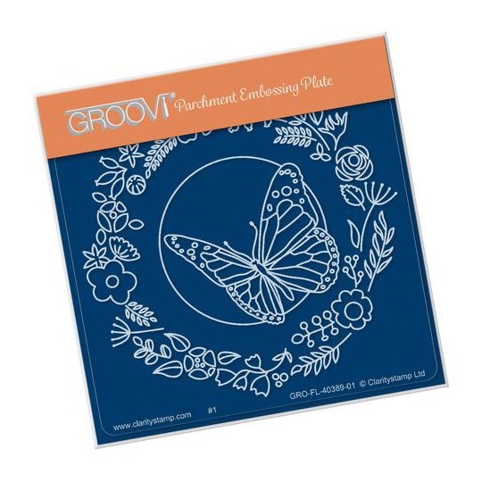 Groovi gabarit traçage parchemin couronne fleurs et papillon