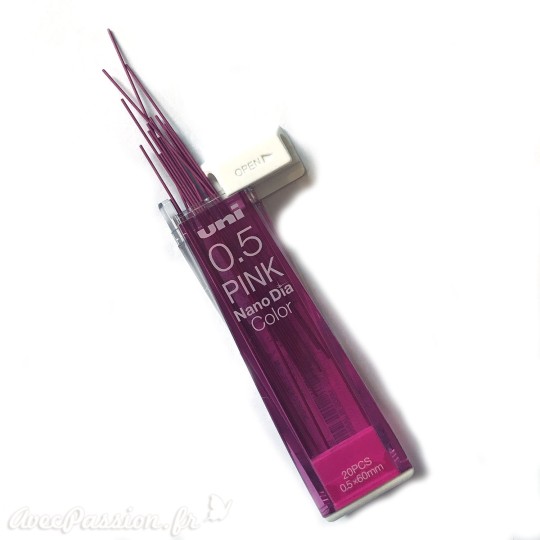 Mines fuschia 0.5mm pour porte mine x20 Mines fuschia 0.5mm pour porte mine x20