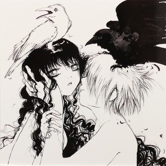 Carte postale Camilla d'Errico fille et corbeaux Carte postale Camilla d'Errico fille et corbeaux