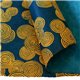 Papier népalais lokta Spirale jaune sur fond bleu foncé
