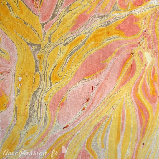 papier-marbre-ville-athenes-jaune-orange-papier-cartonnage-meuble-en-carton papier-marbre-ville-athenes-jaune-orange-papier-cartonnage-meuble-en-carton