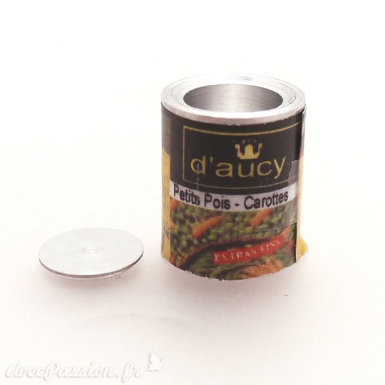 Miniature vitrine conserve légumes petits pois carottes 1.5x2cm Miniature vitrine conserve légumes petits pois carottes 1.5x2cm
