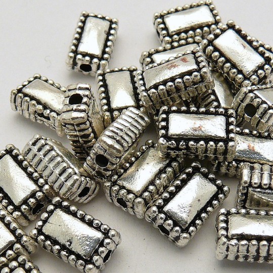 Perle métal rectangle vieil argent 10x6mm Perle métal rectangle vieil argent 10x6mm