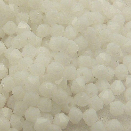 Perles Swarovski Toupies blanc spécial 4mm qu50 Perles Swarovski Toupies blanc spécial 4mm qu50