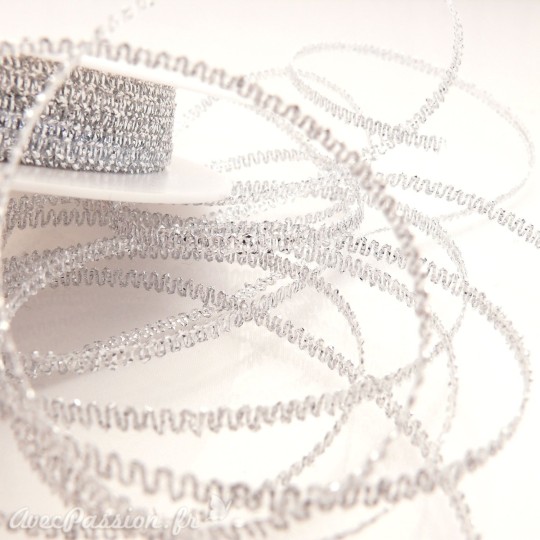 Ruban tissu argent 3mm x 5m frisette Ruban tissu argent 3mm x 5m frisette